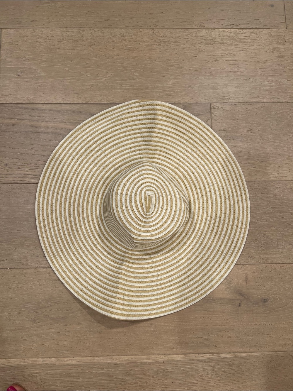 Papillon Blanc Cream and Tan Striped Sun Hat